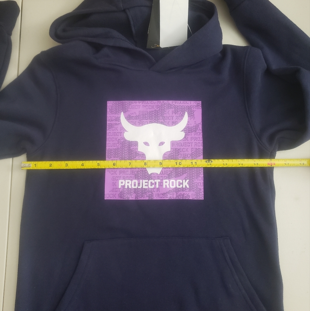 Project Rock Pullover - Picture 6 of 8
